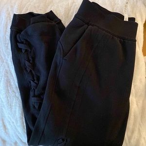 Lululemon black scuba jogger sweatpants with braid detail size 10
